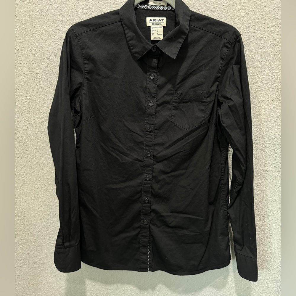 Women’s black Ariat button up